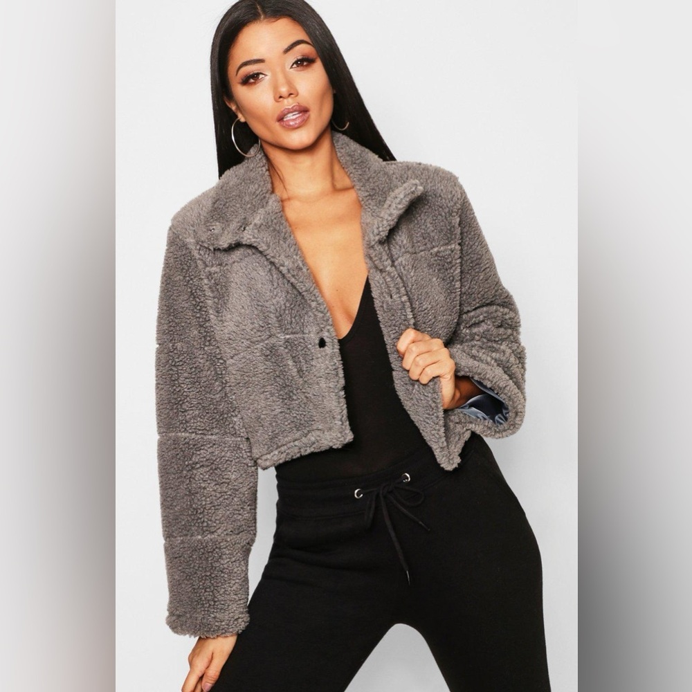 Women's Gray Faux Fur Jacket crop
